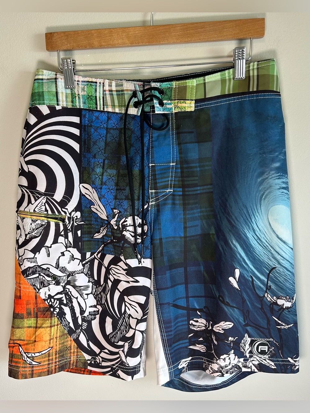 Aaron Chang Men’s Board Shorts Size 32 Big Wave Beach Abstract Floral Surf RARE